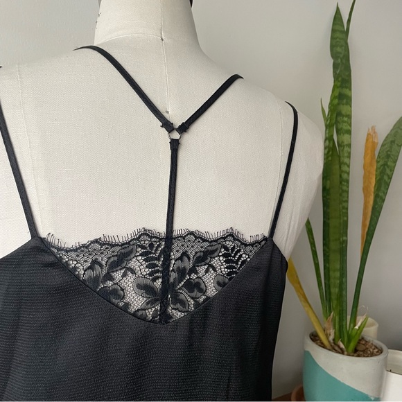 V110 SKIES ARE BLUE Silky Lace Camisole Tank - Picture 3 of 7